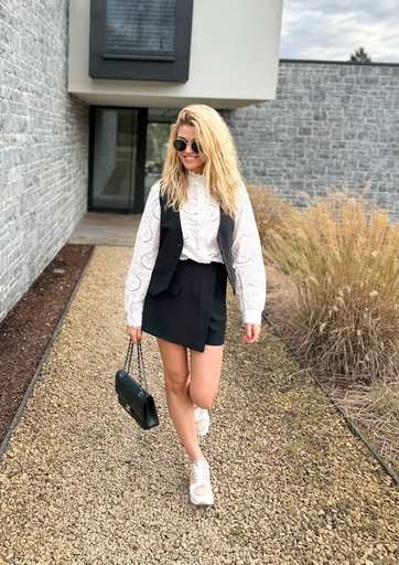 Yara - Short