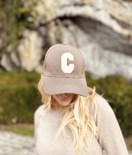 C - Casquette